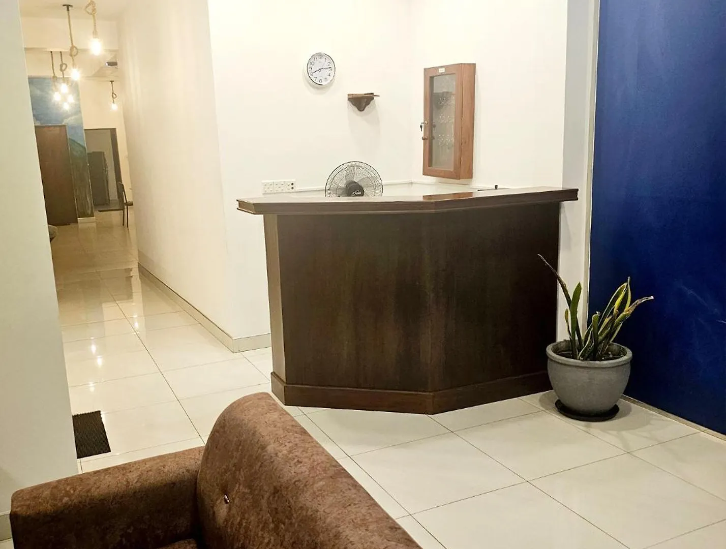 Lc Hotels 니곰보