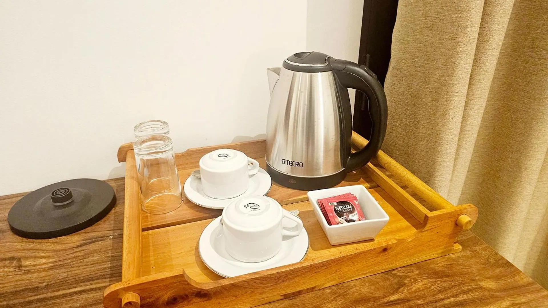 Lc Hotels 니곰보