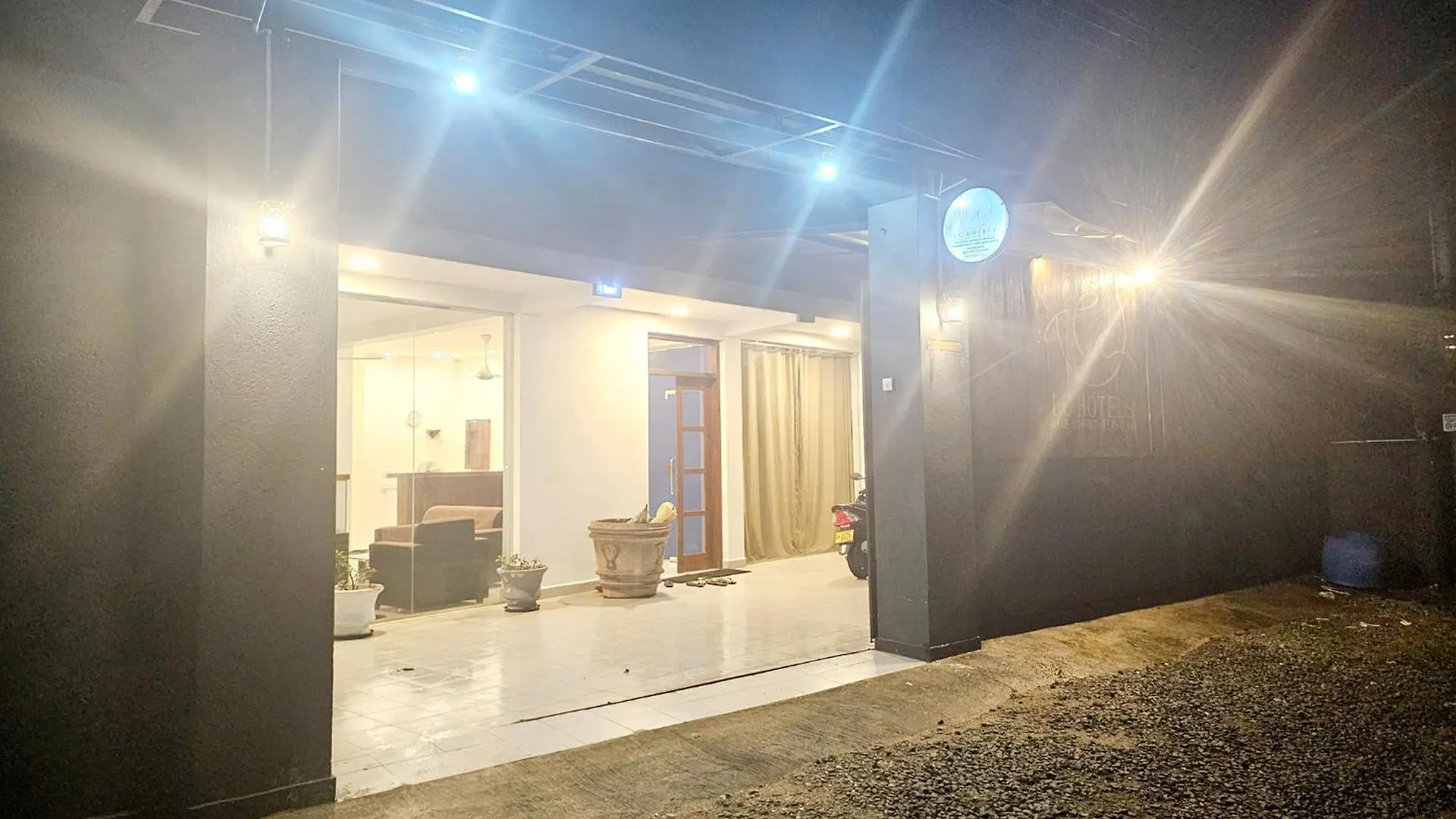 Lc Hotels Νεγκόμπο